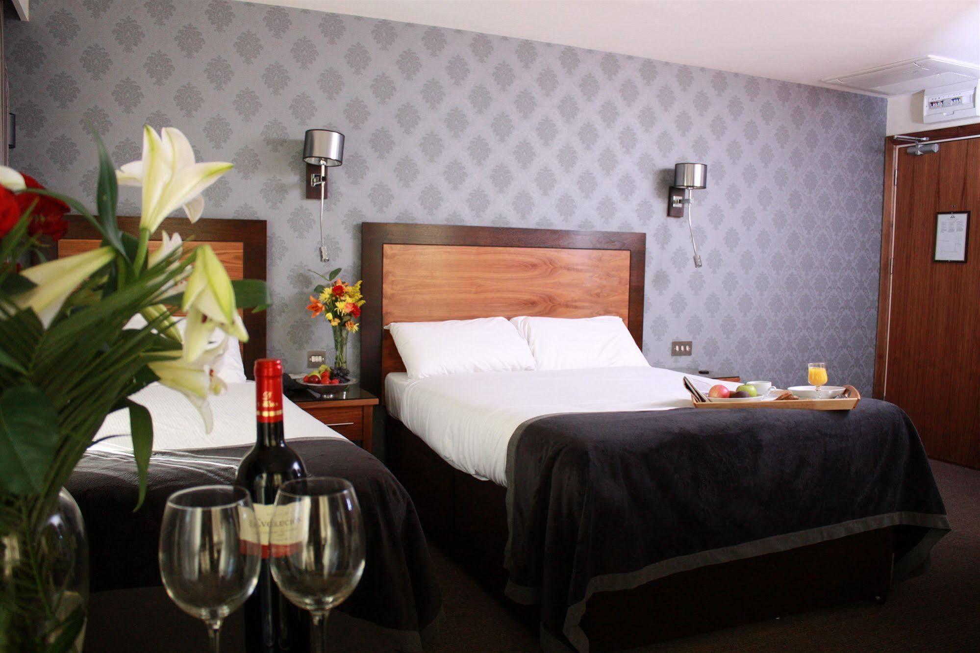 Treacys Hotel & Leisure Centre Waterford Extérieur photo